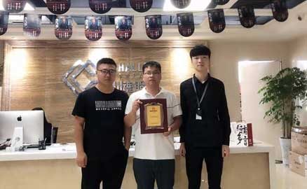 白先生和杜先生今年準(zhǔn)備合伙創(chuàng)業(yè)