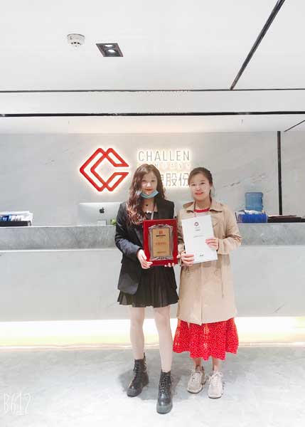 恭喜江西鐘姐簽約川魂帽牌貨冒菜加盟品牌 恭喜江西鐘姐簽約川魂帽牌貨冒菜加盟品牌