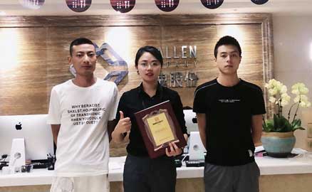 來自雅安的白先生加盟帽牌貨冒菜