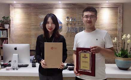 經(jīng)營(yíng)麻辣燙的王先生加盟帽牌貨冒菜