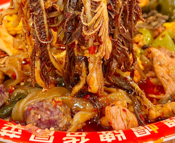 2024年開一個(gè)冒菜店大概得需要多少錢