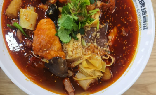 開一家帽牌貨麻辣燙有哪些流程呢