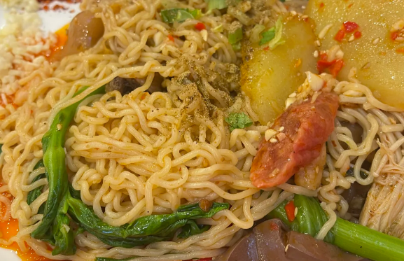 開一家冒菜店需要籌備什么東西呢