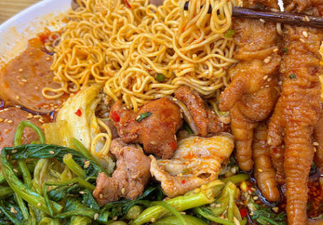 小縣城做冒菜店一個月能賺多少