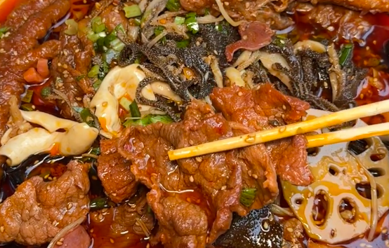 冒菜擺攤零基礎咋搞？帽牌貨冒菜教你輕松出攤