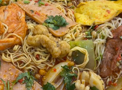 冒菜店經(jīng)營沒經(jīng)驗(yàn)？帽牌貨帶你穩(wěn)穩(wěn)起步